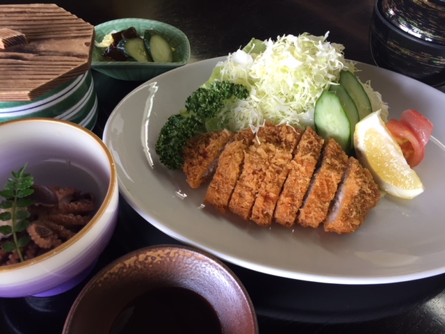 トンカツ定食